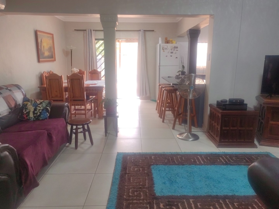 4 Bedroom Property for Sale in Rhodesdene Northern Cape